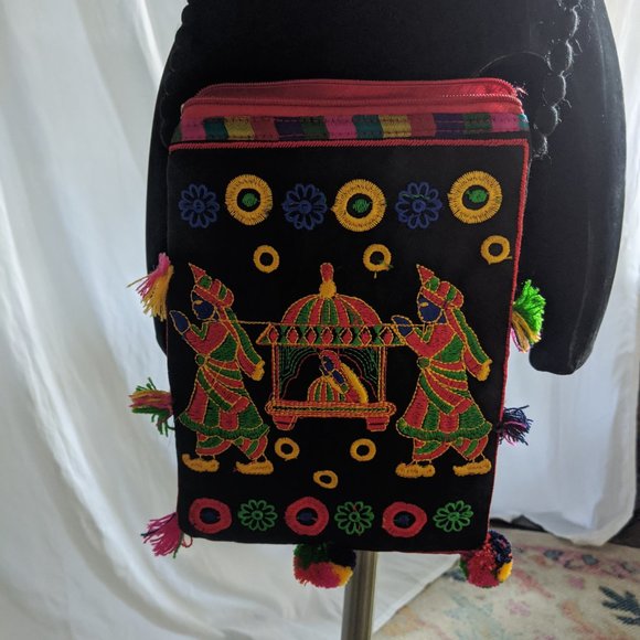 Vintage Hand Embroidered Indian Cross Body Colorful Bag - Picture 2 of 3